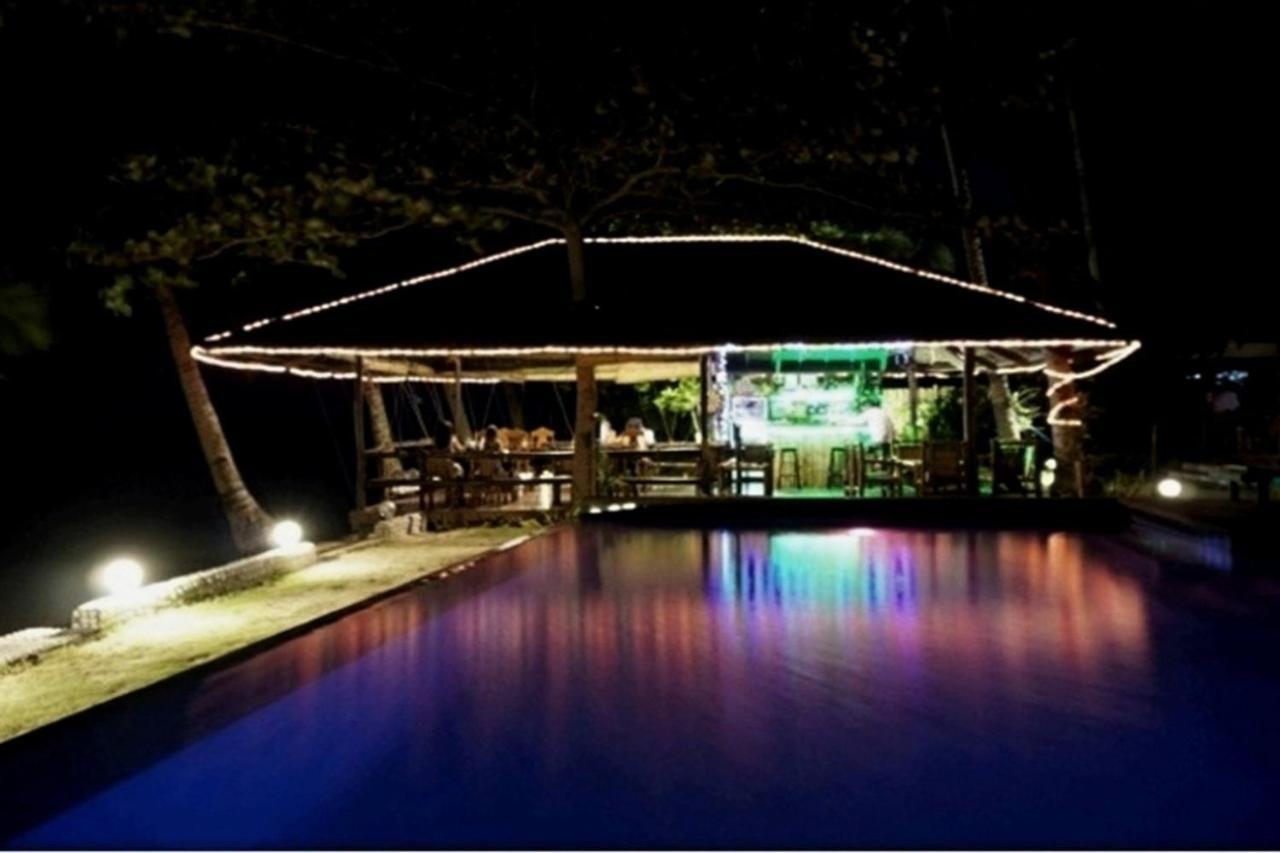 Romantic Beach Villas جنرال لونا المظهر الخارجي الصورة