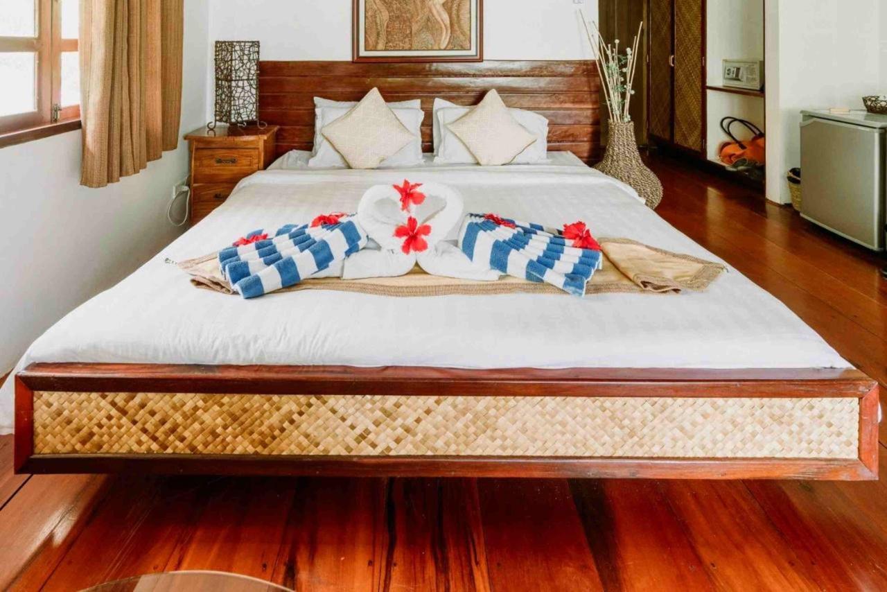 Romantic Beach Villas جنرال لونا المظهر الخارجي الصورة