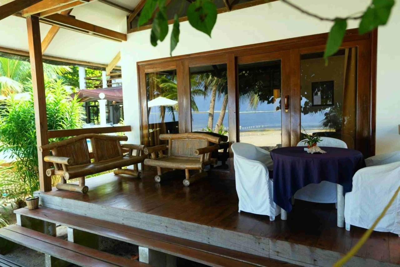 Romantic Beach Villas جنرال لونا المظهر الخارجي الصورة
