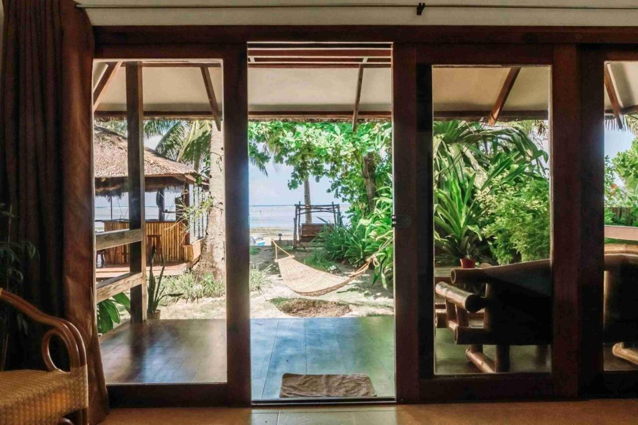 Romantic Beach Villas جنرال لونا المظهر الخارجي الصورة