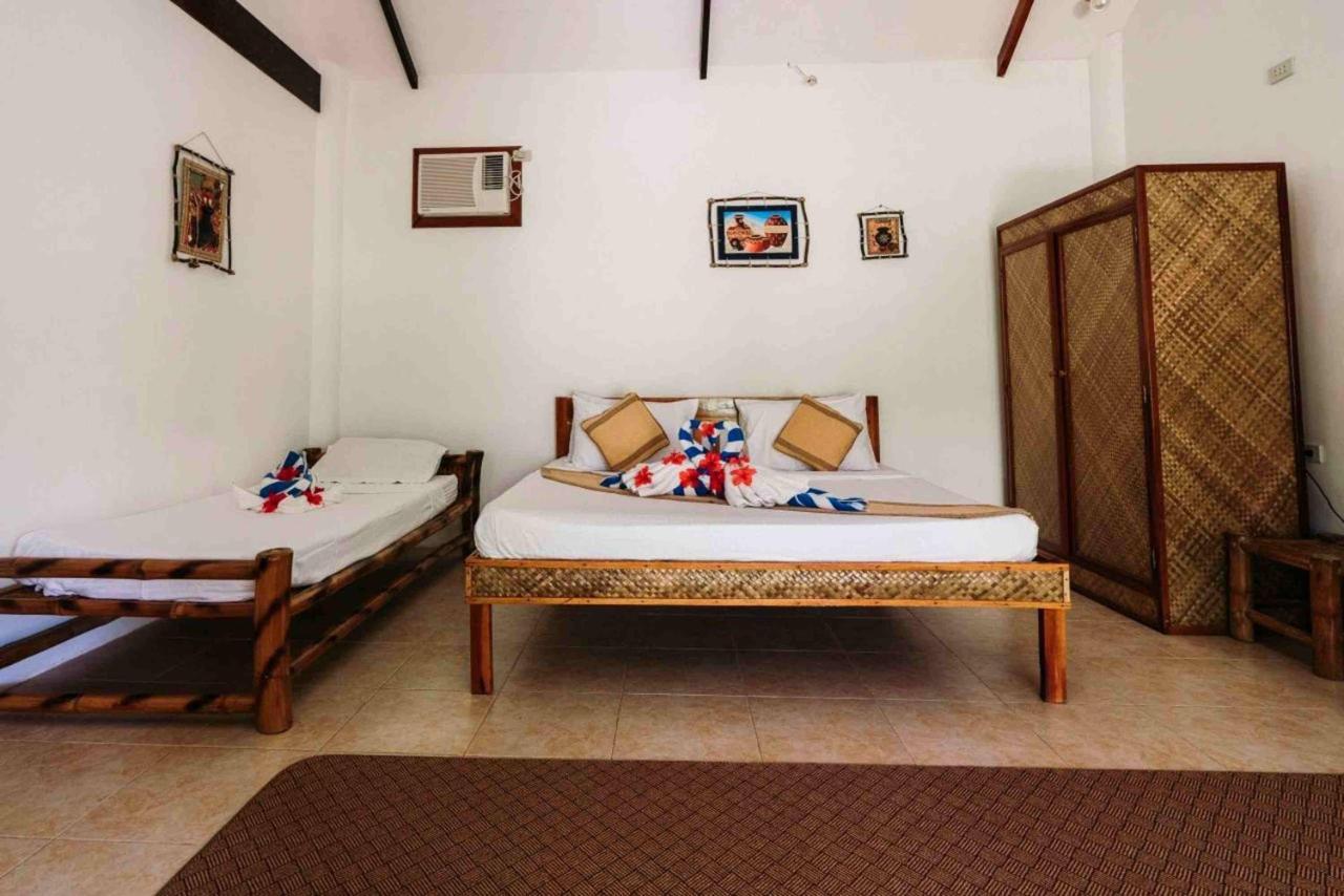 Romantic Beach Villas جنرال لونا المظهر الخارجي الصورة